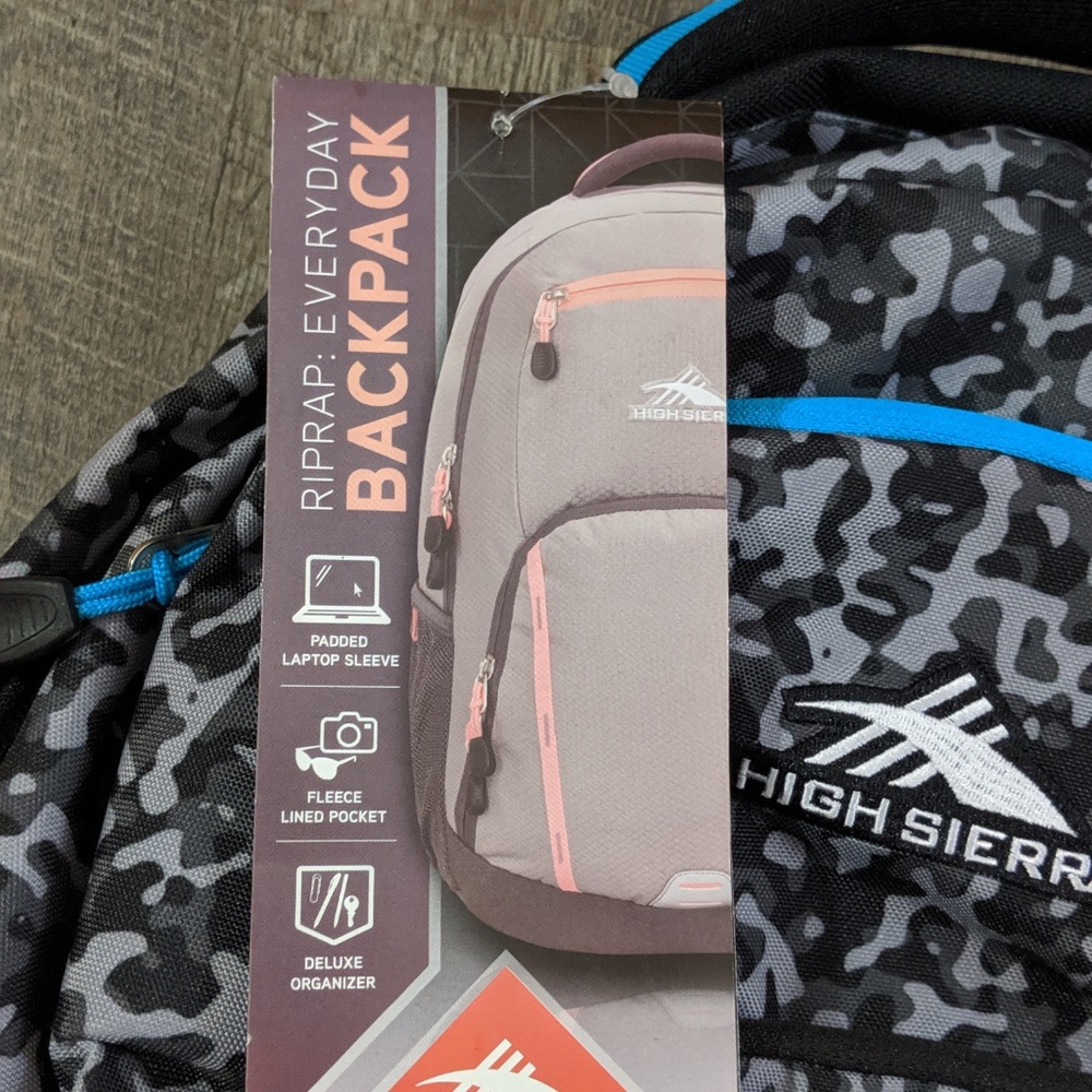 High Sierra RipRap Every Day Backpack Digi Camo - Picture 2 of 8
